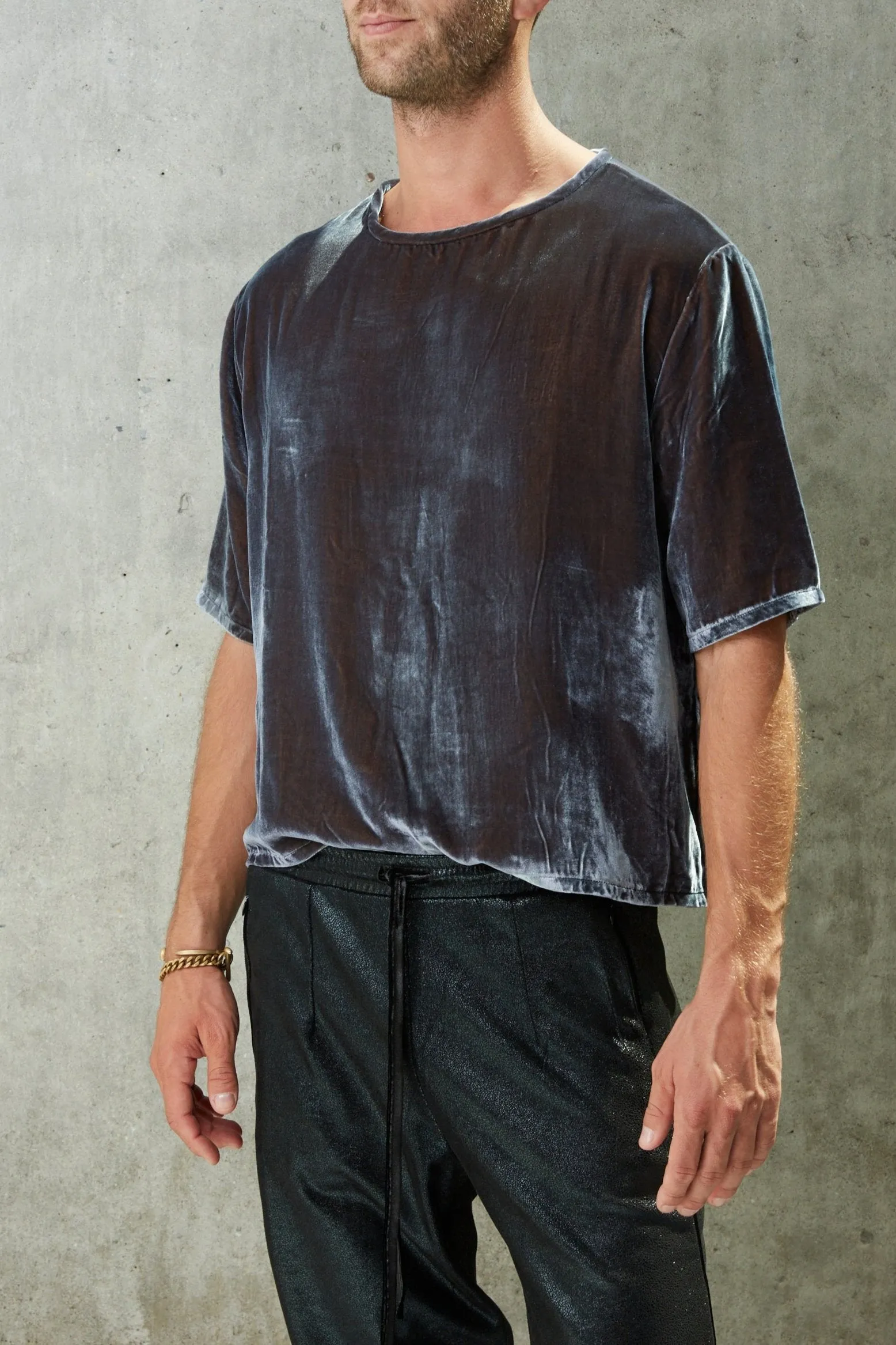 Silk Velvet T - Charcoal